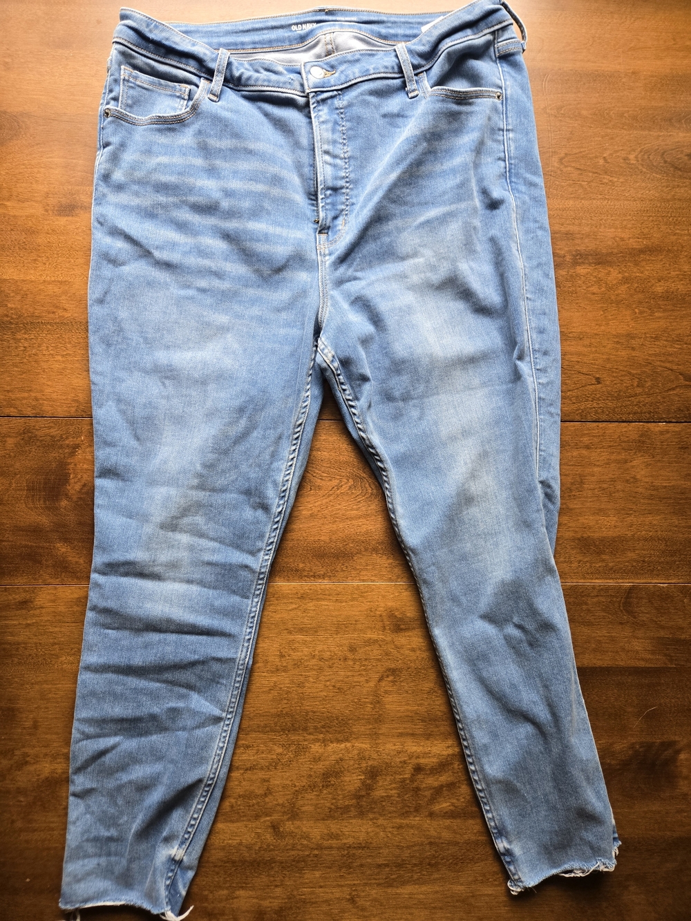 Old Navy Extra High Rise Rockstar Super Skinny Jeans Women’s Size 18 Raw